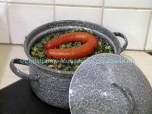 Mashed potatoes with kale in a traditional stamppot pan