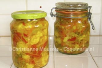 Atjar tjampoer