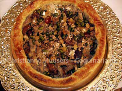 The open pie with stuffing